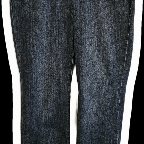 Classic Lee Blue Denim Jeans Size 10 Medium Mid Rise Straight Leg Flex Motion - Picture 1 of 6